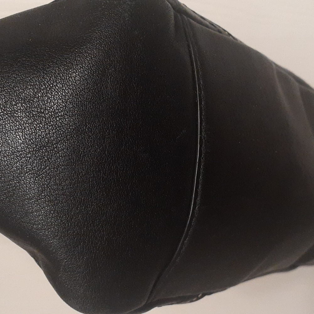 black coach shoulder bag - Picture 4 of 9